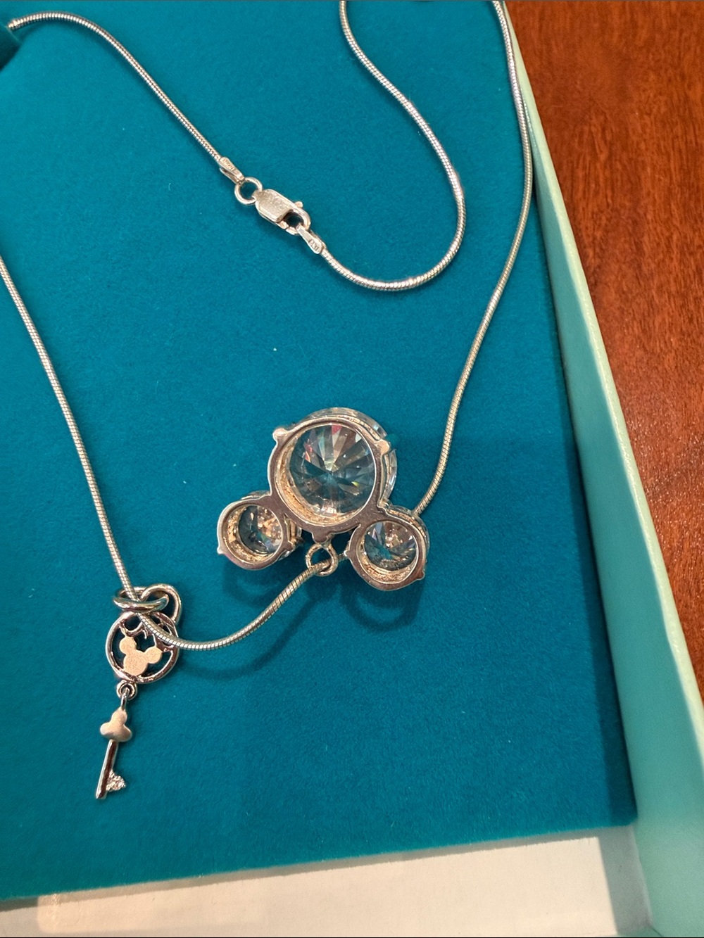 Disney 925 Silver large Crystal Mickey Head Necklace with Key Charm - Picture 6 of 8